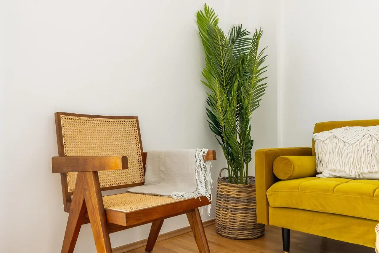 Bright Stylish Apartment With A Balcony In A Top Location Vienna