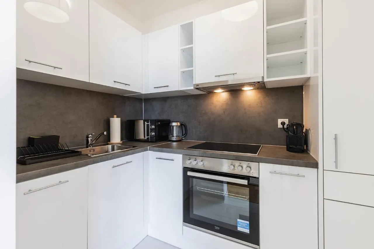 Bright Stylish Apartment With A Balcony In A Top Location Vienna 0*,
