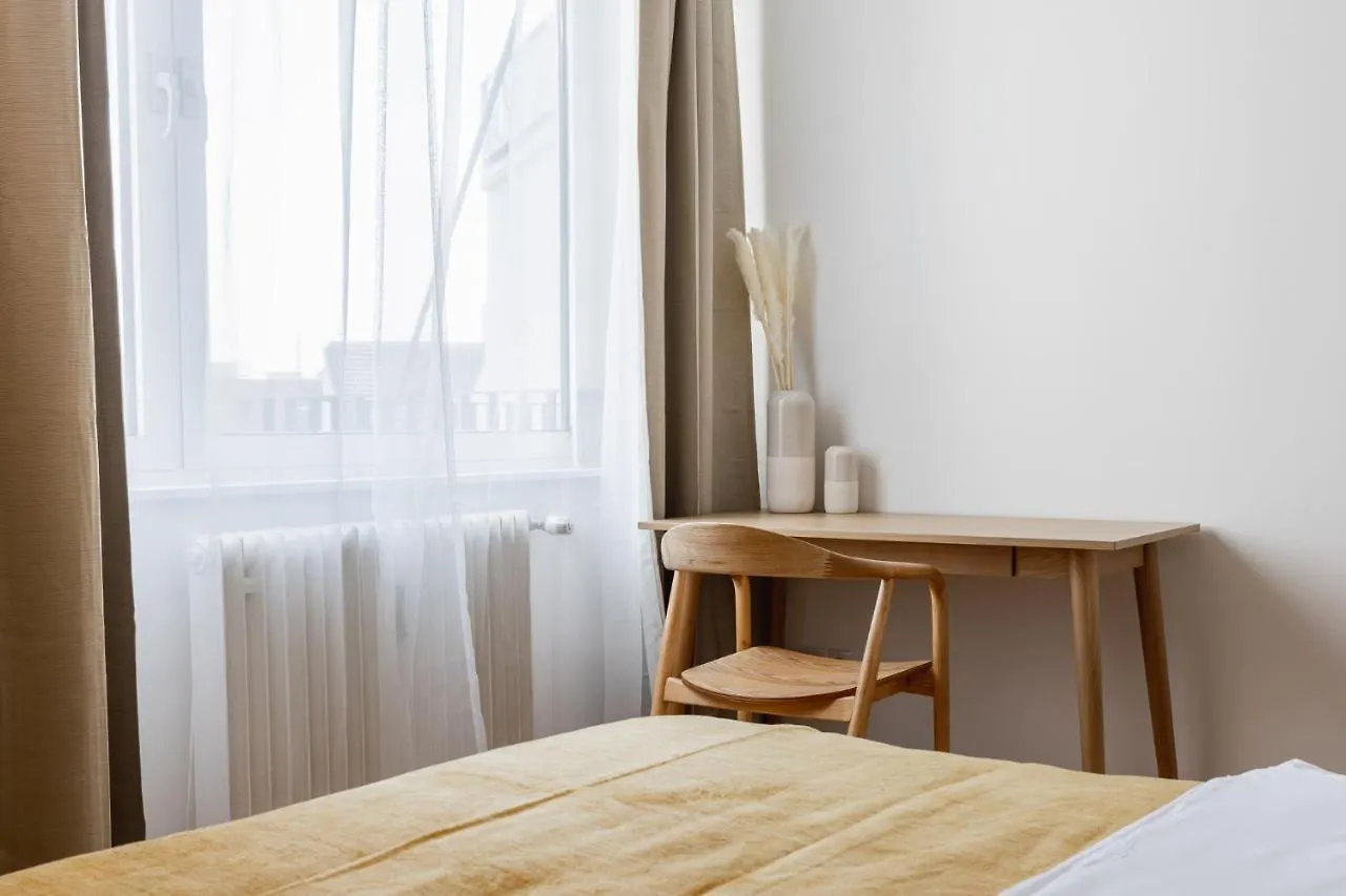 Bright Stylish Apartment With A Balcony In A Top Location Vienna