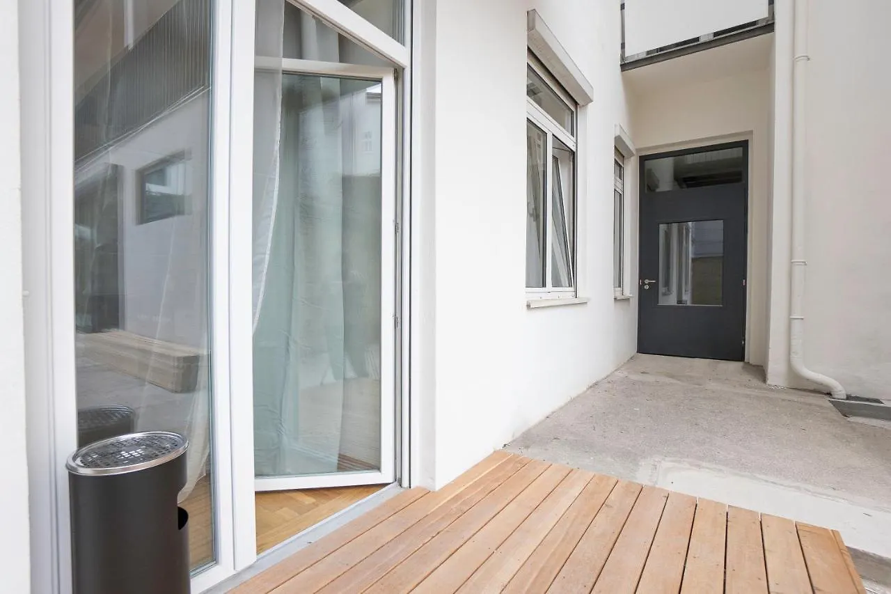 Bright Stylish Apartment With A Balcony In A Top Location Vienna Austria