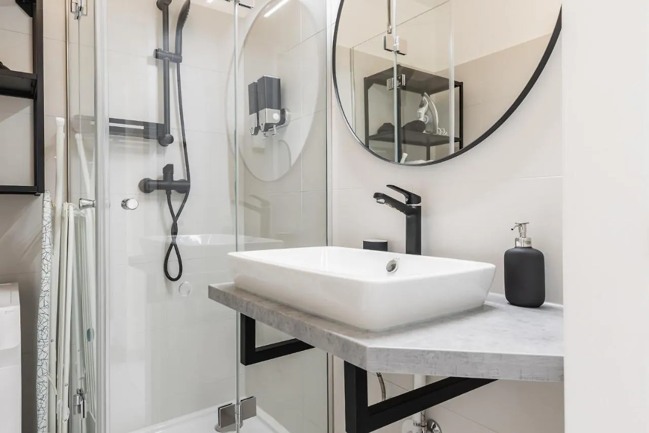 Bright Stylish Apartment With A Balcony In A Top Location Viena
