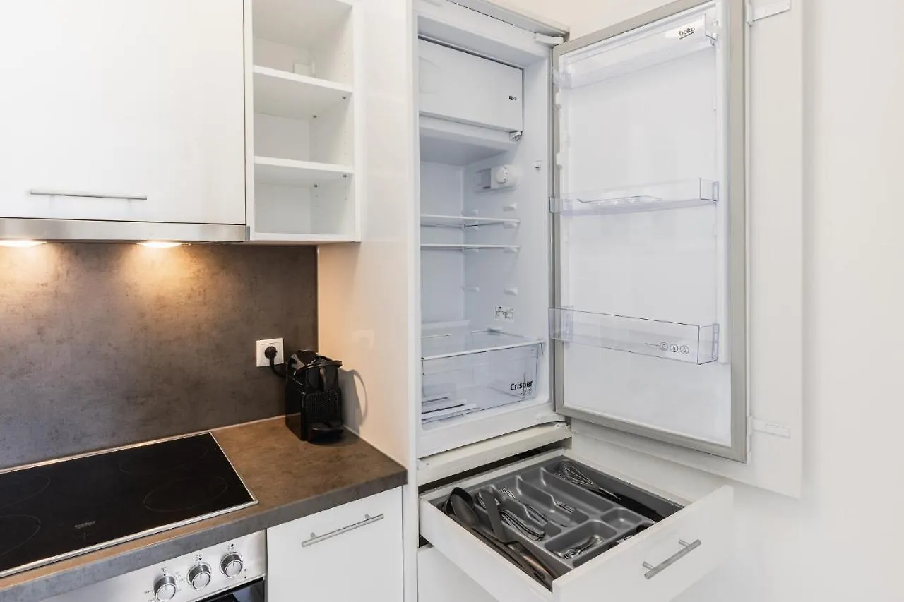 Bright Stylish Apartment With A Balcony In A Top Location Viena