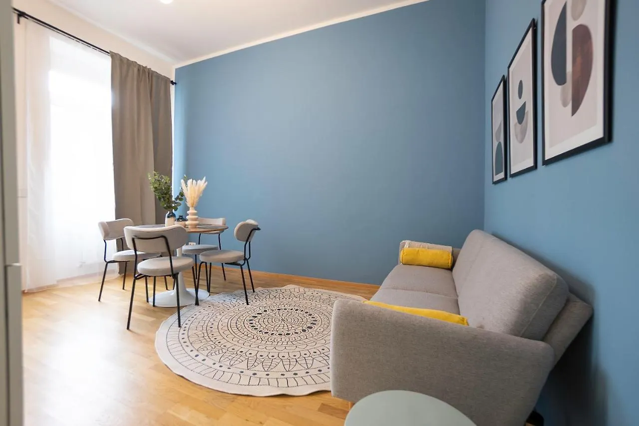 Bright Stylish Apartment With A Balcony In A Top Location Vienna Austria